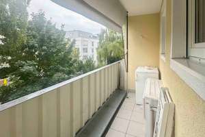 Solide Kapitalanlage in der Ingolstädter Innenstadt – Vermietete 2-Zimmer-Wohnung mit Balkon – Die vollständige Adresse der Immobilie erhältst du vom Anbieter., 85049 Mitte, Ingolstadt – Vorschaubild 2