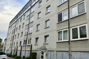 Modernisiertes Zuhause mit 2,5 Zimmern inkl EBK, Stellplatz und Garage