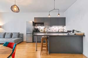 Ruhig gelegene Neubauwohnung mit offener Wohnküche, Tageslichtbad und Loggia – Köpenicker Str. 124, 10179 Mitte (Ortsteil), Berlin – Vorschaubild 4