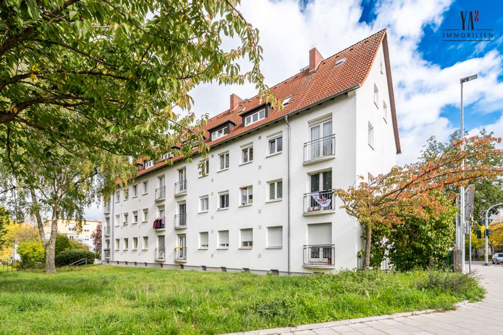 Immobilie in Bad Homburg vor der Höhe - ***Charmante Dachgeschosswohnung in zentraler Lage von Bad Homburg*** - Bild 1