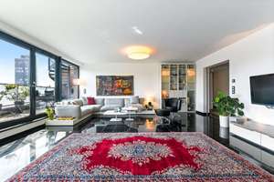Hamburg im Herzen, die Elbe im Blick - außergewöhnliches Penthouse mit 3 Terrassen