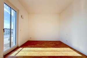 Große Dachgeschosswohnung nah Schloß Charlottenburg - 3 Zimmer am Mierendorffplatz – Osnabrücker Straße 27, 10589 Charlottenburg, Berlin – Vorschaubild 14