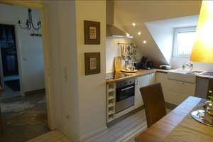 Charmantes, vollmöbliertes Dachgeschoss-Apartment: einfach einziehen und wohlfühlen – Frohnhofstraße 80, 50827 Ossendorf, Köln – Vorschaubild 4
