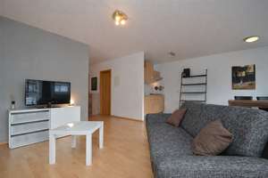 2,5 Zimmer zentral in Stuttgart-Feuerbach am Kelterplatz – Klagenfurter Straße 34, 70469 Feuerbacher Tal, Stuttgart – Vorschaubild 3