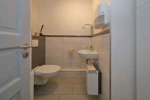 Komplett frei: Modernes 3-Familienhaus mit separatem Büro und beheiztem Wintergarten  – Die vollständige Adresse der Immobilie erhältst du vom Anbieter., 45307 Kray, Essen – Vorschaubild 37