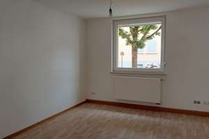 schöne, gemütliche Erdgeschosswohnung mit Balkon am Siegener Rosterberg – Friedrich-List-Straße  8, 57074 Siegen, Siegen – Vorschaubild 3