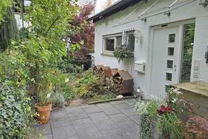 Lassen Sie Ihren Wohntraum Wirklichkeit werden. Doppelhaushälfte mit viel Grün, Garage und Sauna! – Die vollständige Adresse der Immobilie erhältst du vom Anbieter., 71229 Leonberg – Vorschaubild 32