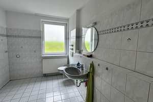 Sofort verfügbar - Mehrfamilienhaus/Generationenhaus mit 4 Wohnungen in einem ruhigen Wohngebiet – Calw (Kreis) – Vorschaubild 40