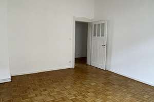 Schöne Altbauwohnung mit Balkon und EBK, zentral gelegen – Kriegerstr. 22, 30161 Vahrenwald, Hannover – Vorschaubild 9