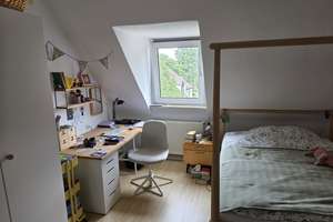 Gepflegte 1-ZW Altbauwohnung im Dachgeschoss in Grombühl! – Gabelsberger Straße 6, 97080 Grombühl, Würzburg – Vorschaubild 3