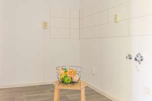 1-Raum-Wohnung in begrünter Wohnlage – Walter-Ranft-Str. 1, 9123 Hutholz, Chemnitz – Vorschaubild 3
