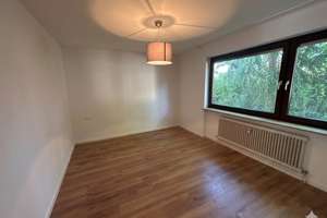 Attraktive sanierte 2,5 Zimmer im Hochparterre mit Untervermietung – Schemppstraße 36A, 70619 Riedenberg, Stuttgart – Vorschaubild 12