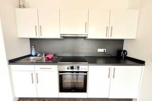 Uninah - attraktives 2 Zimmer KUBOX-Apartment mit Einbauküche und Balkon – Artillerieweg 39, 26129 Oldenburg (Oldenburg) – Vorschaubild 3