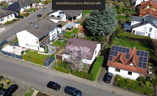 ***Provisionsfrei*** Familienparadies mit großem Garten in bester Lage!!!
