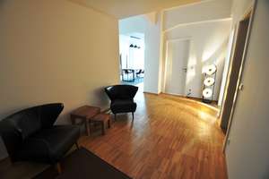 Viel Platz für Ihre Ideen: Großzügige 5-Zimmer-Wohnung in Leipzig – Albert-Schweitzer-Straße 10, 4317 Reudnitz-Thonberg, Leipzig – Vorschaubild 2