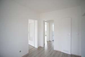 ~ Geräumiges Familiennest + bezugsfertig + Balkon ~ – Albert-Einstein-Straße 28, 47167 Neumühl, Duisburg – Vorschaubild 2