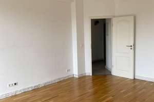 🏡 Ihr neues Zuhause: 3-Zimmer-Wohnung mit Balkon, EBK und Parkplatz – Brehmstraße 67, 40239 Düsseltal, Düsseldorf – Vorschaubild 4