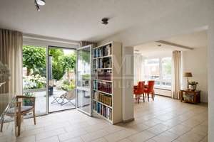Modernisiertes Einfamilienhaus mit Einliegerwohnung, Küchen, Kamin, Garage und zauberhaftem Garten – Die vollständige Adresse der Immobilie erhältst du vom Anbieter., 73614 Schorndorf – Vorschaubild 8