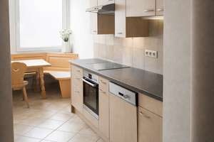Exklusive 4-Zimmer-Wohnung in Bogenhausen –  | Balkon & Parkblick | großzügig geschnitten – Die vollständige Adresse der Immobilie erhältst du vom Anbieter., 81927 Johanneskirchen, München – Vorschaubild 10