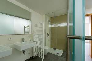 Exklusives Townhouse mit Designer-Ausstattung und eigenem Garten – Die vollständige Adresse der Immobilie erhältst du vom Anbieter., 72764 Reutlingen-Mitte, Reutlingen – Vorschaubild 6