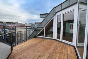 helles Dachdgeschoss im ruhigen Seitenflügel mit Terrasse – Mommsenstraße 33, 10629 Charlottenburg, Berlin – Vorschaubild 1