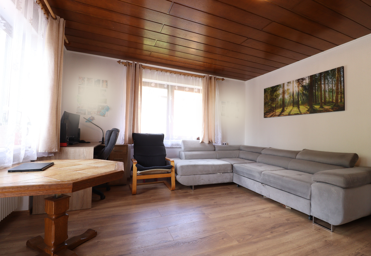 Immobilie in Oppenau - Gepflegte 3-Zimmer-Wohnung in ruhiger Lage – Licht. Ruhe. Raum - Bild 8