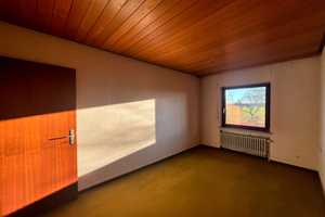 Einfamilienhaus in Ortsrandlage mit zwei Garagen und potentieller ELW – Schwarzwald-Baar-Kreis – Vorschaubild 9