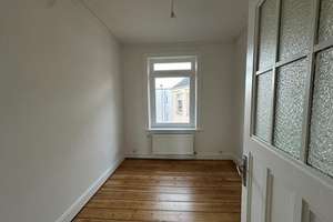 charmante 2-Zi.-Altbau-Whg., 3. OG, Eimsbütteler Marktplatz, Fenster neu mit erhöhtem Schallschutz – Die vollständige Adresse der Immobilie erhältst du vom Anbieter., 20257 Eimsbüttel (Ortsteil), Hamburg – Vorschaubild 5