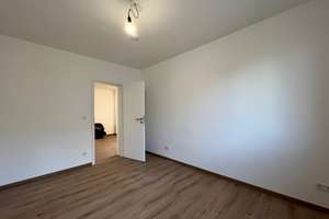Frisch sanierte 3,5-Zimmer-Wohnung mit großem Balkon und Wohnküche in Uni-Nähe *WG-geeignet* – Berrenrather Straße 138, 50937 Sülz, Köln – Vorschaubild 7