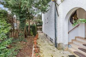 Ruhiges Baugrundstück mit ca. 500 m² Geschossfläche im besten München-Obermenzing