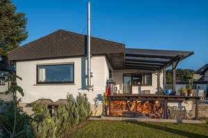 Exklusiver freistehender Bungalow mit Einliegerwohnung, Fernblick, Doppelgarage & großem Garten – Krappelroth 29, 66839 Schmelz – Vorschaubild 26