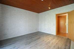 Großzügiger Bungalow mit Garage und ca. 80 m² Ausbaureserve in begehrter Wohnlage – Dithmarschen (Kreis) – Vorschaubild 19