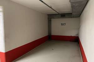 Helles Apartment in ruhiger Lage. Herrlicher Balkon. Beste Infrastruktur. Renovierungsbedarf. – Die vollständige Adresse der Immobilie erhältst du vom Anbieter., 80797 Neuschwabing, München – Vorschaubild 10