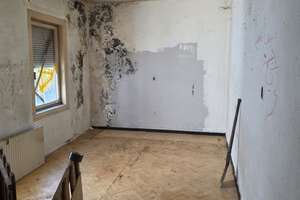 Sanierungsbedürftiges Mehrfamilienhaus mit großem Entwicklungspotenzial. Ein ideales Investment! – Die vollständige Adresse der Immobilie erhältst du vom Anbieter., 41063 Gladbach, Mönchengladbach – Vorschaubild 2