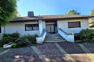 Exklusiver Bungalow mit Schwimmbad und parkähnlichem Grundstück für 429.000 € zu verkaufen in Lauter – Die vollständige Adresse der Immobilie erhältst du vom Anbieter., 67745 Grumbach – Vorschaubild 4