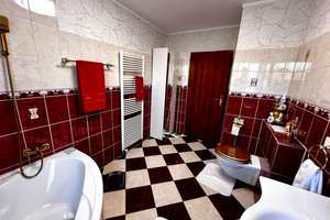 Großzügiges Zweifamilienhaus in Hambühren! Großes Grundstück ! / weiteres Bauland vorhanden ! – Die vollständige Adresse der Immobilie erhältst du vom Anbieter., 29313 Hambühren – Vorschaubild 10