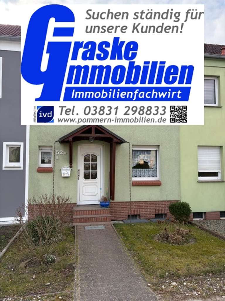 Immobilie in Ueckermünde - Günstiges Reihenhausmittelhaus vollunterkellert mit Gartenfläche zu verkaufen - Bild 0