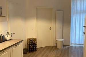 Zentral gelegene, sanierte Wohnung in der Düsseldorfer Innenstadt – 40215 Friedrichstadt, Düsseldorf – Vorschaubild 12