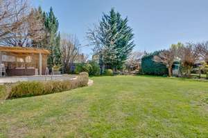 Traumhafte Ruheoase! Elegantes Stadthaus mit 700m² Grundstück, Pool und einzigartigem Garten – Die vollständige Adresse der Immobilie erhältst du vom Anbieter., 90439 St. Leonhard, Nürnberg – Vorschaubild 6