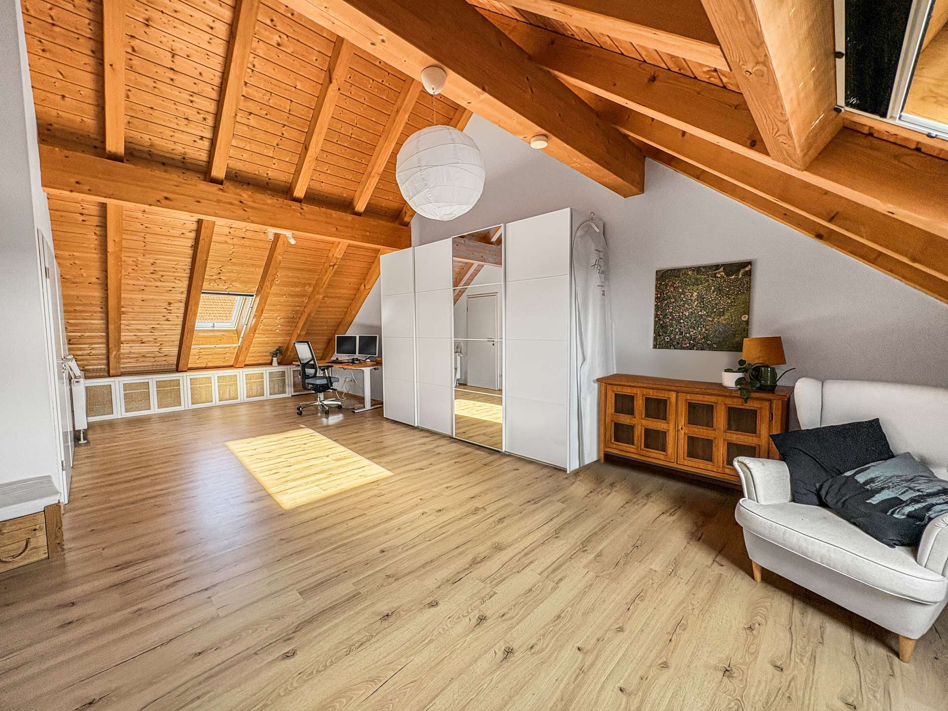 Immobilie in Wettstetten - Stilvolles Reihenmittelhaus mit Energieeffizienzklasse A, 157 m² Wohnfläche und sonniger Terrasse - Bild 9