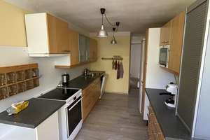 Gut aufgeteilte 4-Zi-Wohnung mit großem Balkon im grünen Ramersdorf-Perlach. Bad und WC neu. Frei ! – Die vollständige Adresse der Immobilie erhältst du vom Anbieter., 81735 Ramersdorf, München – Vorschaubild 2