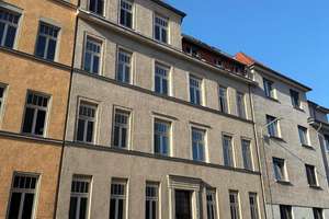 Schöne 2-Zimmer-Wohnung mit Tageslichtbad und kleinem Balkon