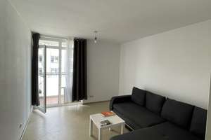 1-Zi.-Wohnung 22qm nahe UKM - Balkon + TG-Stellplatz + gr. Keller - ideal für Studis/Azubis/Pendler – Lion-Feuchtwanger-Straße 27, 39120 Leipziger Straße, Magdeburg – Vorschaubild 2