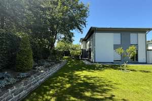 Kampa Traumhaus in Potsdam – 8 Zimmer, großer Garten, Garage, Fussbodenheizung & Energieeffizienz A+ – Die vollständige Adresse der Immobilie erhältst du vom Anbieter., 14476 Groß Glienicke, Potsdam – Vorschaubild 6