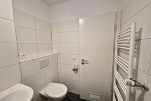 Erstbezug nach Renovierung! Helle 2-Zi.-Whg. mit SW-Balkon