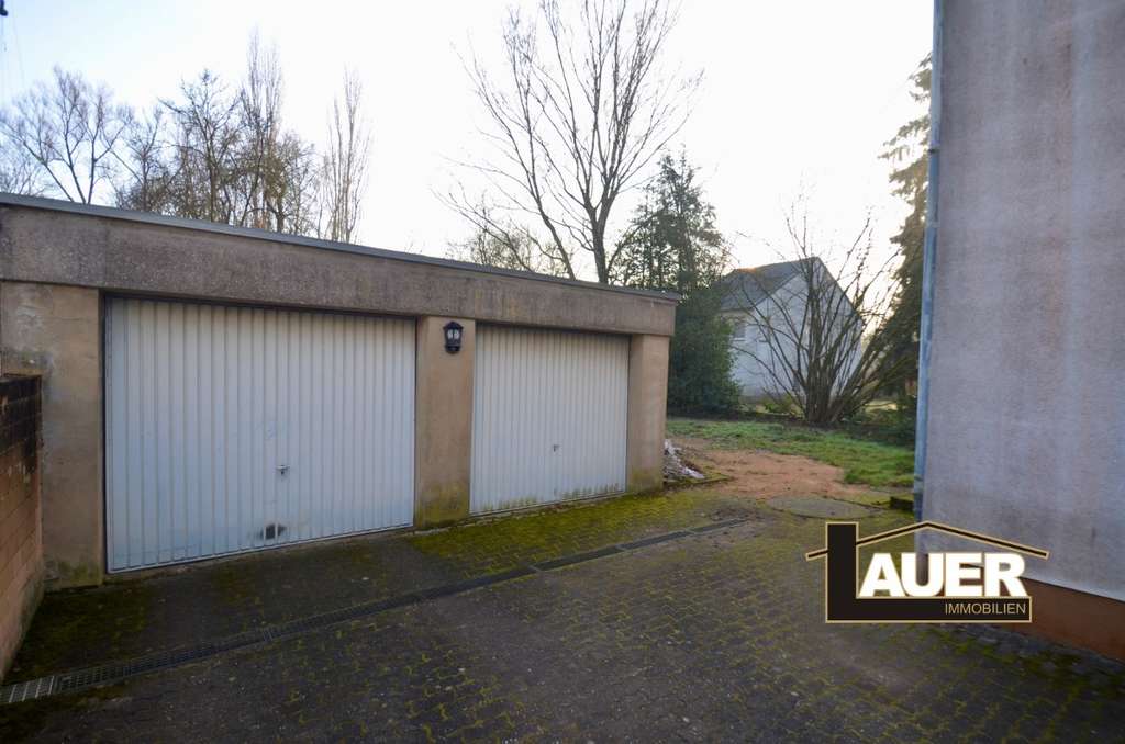 Immobilie in Wadgassen - Freistehendes Zweifamilienhaus mit Einliegerwohnung, Garten und Doppelgarage zu verkaufen. - Bild 4