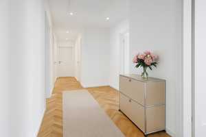 Attraktives Dreifamilienhaus in ruhiger Lage von Kleinenbroich – Neuss (Rhein-Kreis) – Vorschaubild 4
