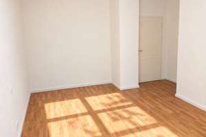 Gohlis-Mitte: Gepflegte 2-Zimmerwohnung mit EBK, Parklage & flexiblem Grundriss – 4157 Gohlis-Mitte, Leipzig – Vorschaubild 2