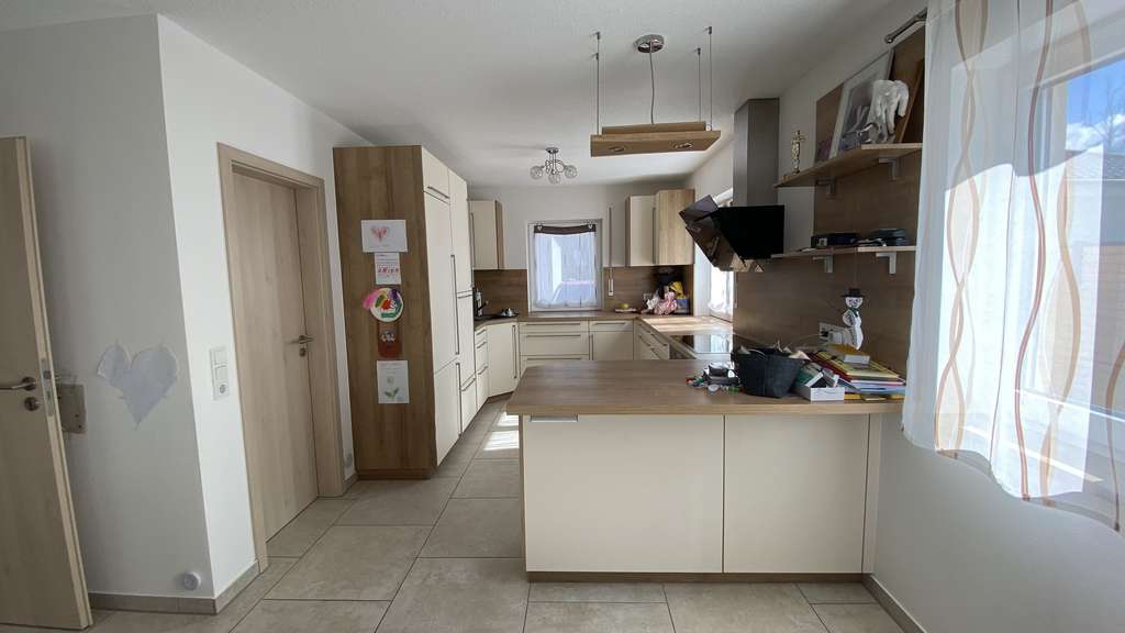 Immobilie in Karlshuld - Neubaujuwel mit Weitblick und viel Platz für die Familie - Bild 4