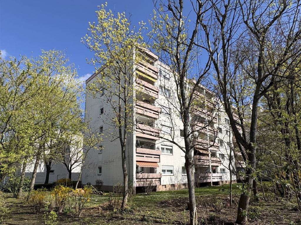 Besser kaufen als Mieten in Mainz-Kostheim - Top geschnittene Eigentumswohnung mit sonnigem Ba, Wiesbaden – Bild 2